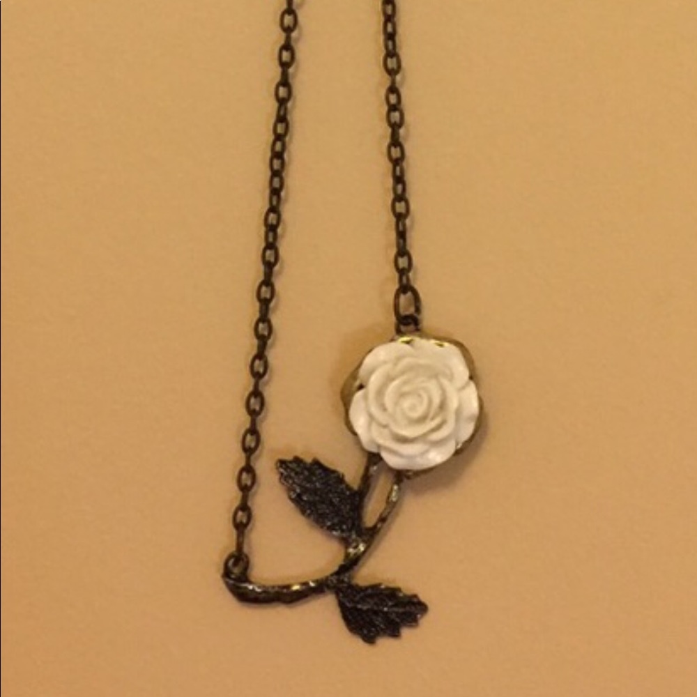 🌹 Beautiful Rose Necklace 🌹